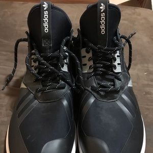 Adidas Tubular Runner sneakers Black/White